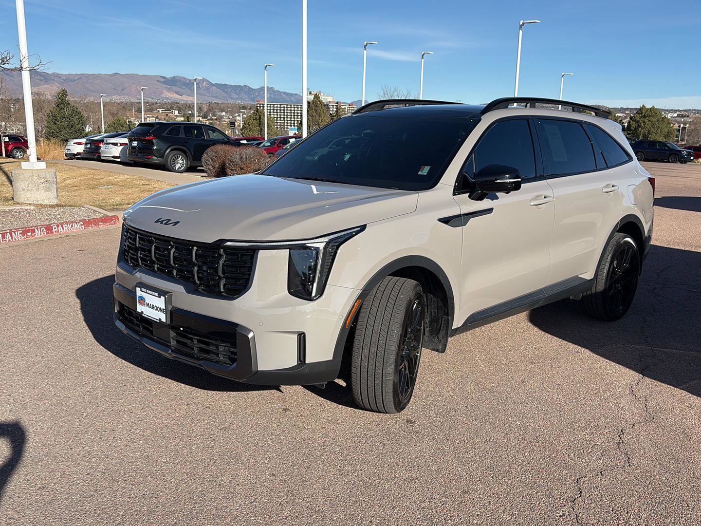 Used 2025 Kia Sorento SX Prestige image 3