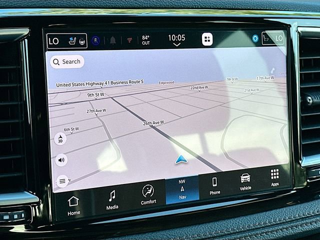 Used 2025 Chrysler Pacifica Pinnacle image 13