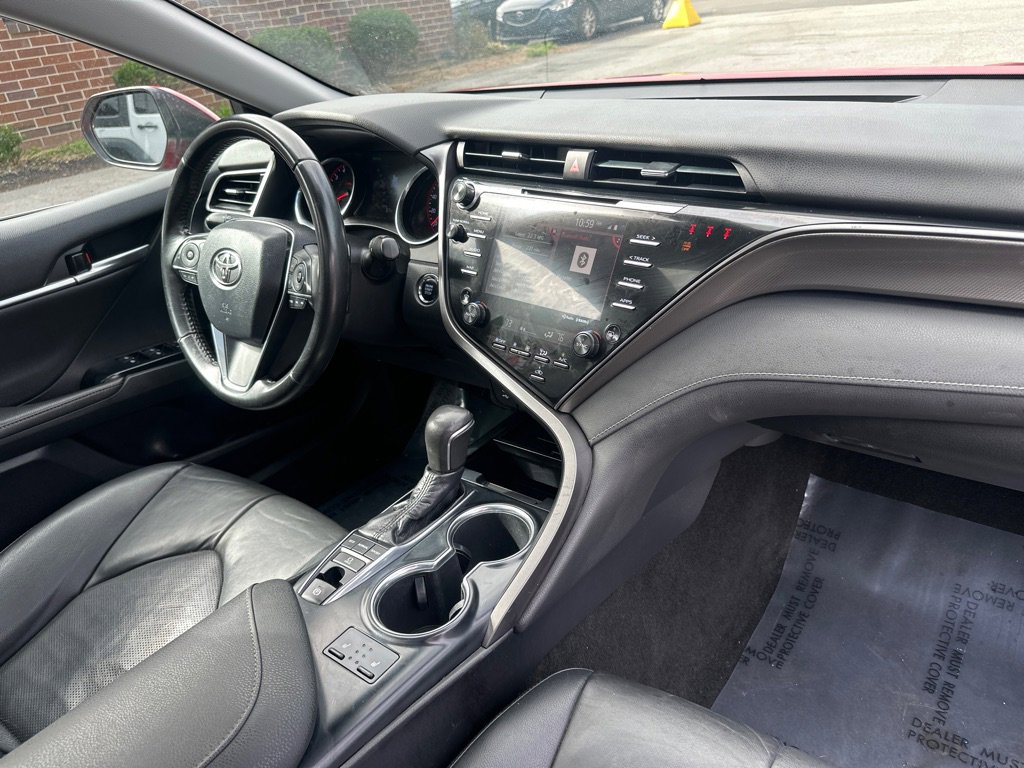Used 2019 Toyota Camry XSE image 22