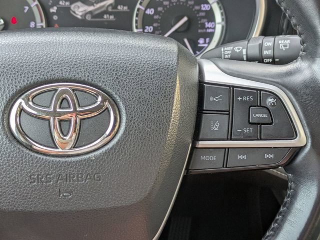 Used 2022 Toyota Highlander XLE image 21
