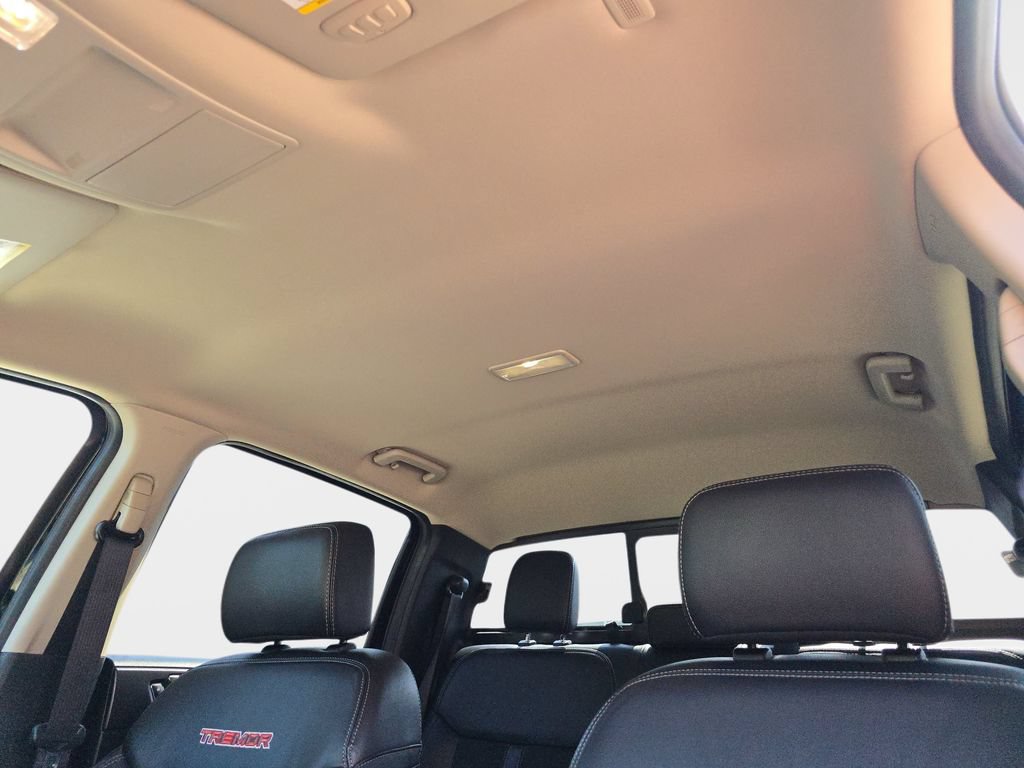 Used 2022 Ford Ranger Lariat w/ Tremor Off-Road Package AWD/4WD image 32