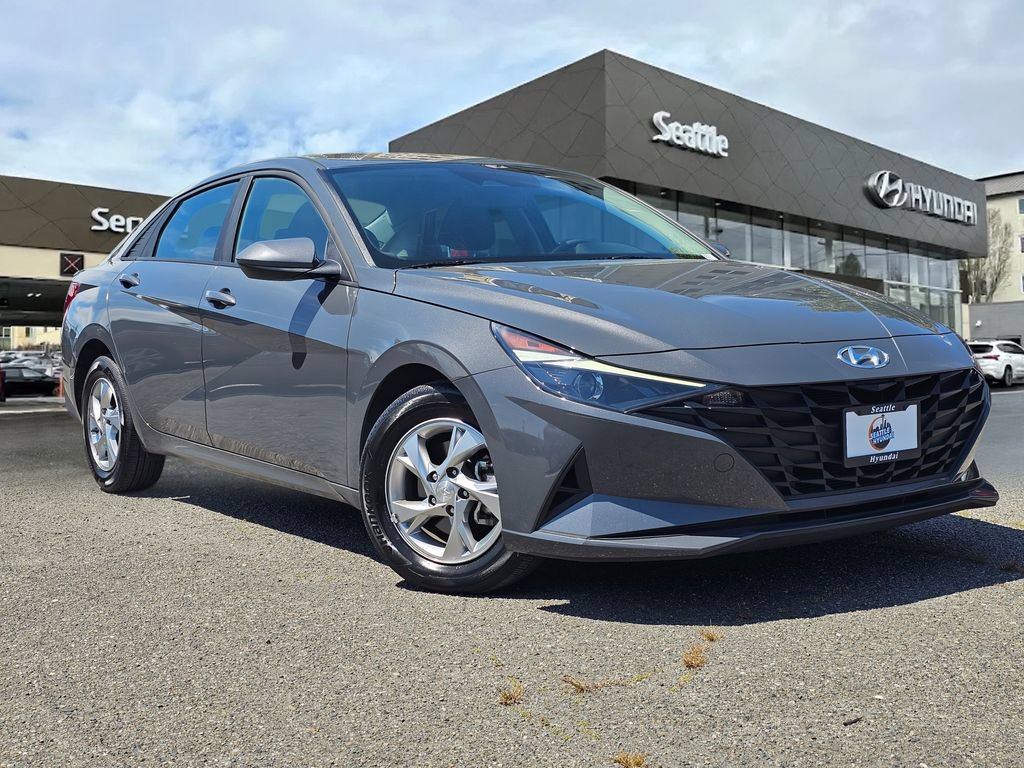 Used 2023 Hyundai Elantra SE