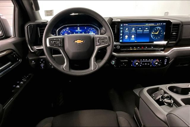 Used 2026 Chevrolet Silverado 1500 LT AWD/4WD image 6