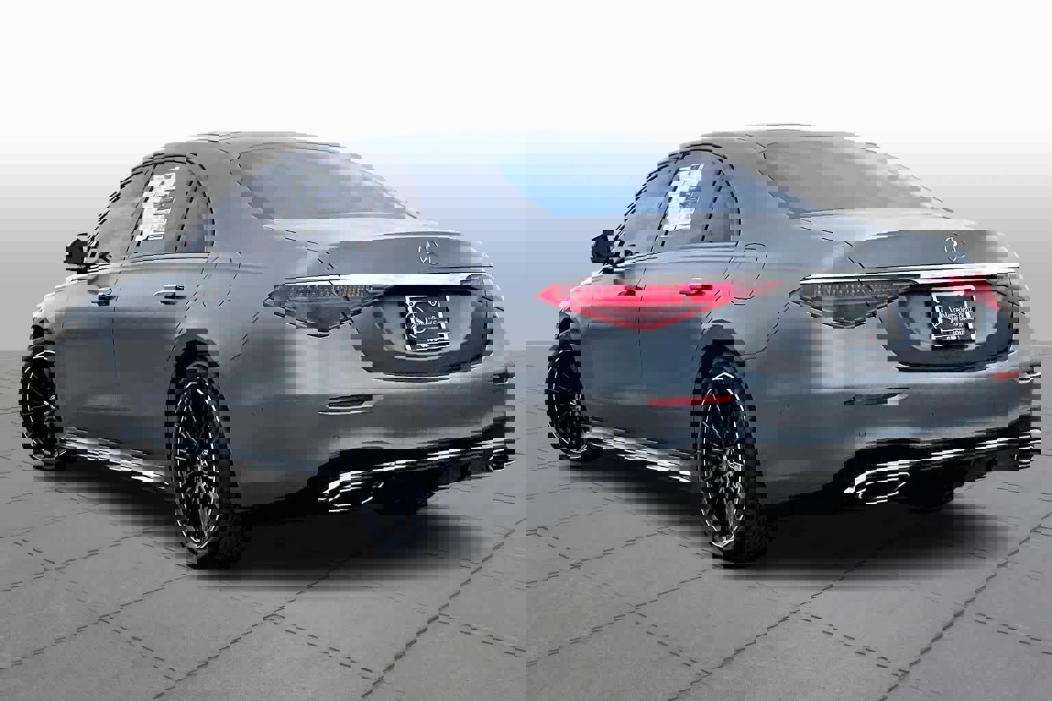 Certified 2023 Mercedes-Benz S 580e 4MATIC Sedan image 12