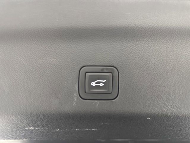 Used 2025 Chevrolet Suburban LT AWD/4WD image 31