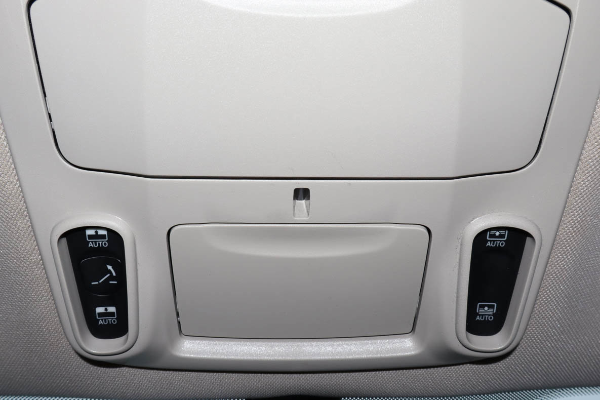 Used 2023 Chrysler Pacifica Limited FWD image 29