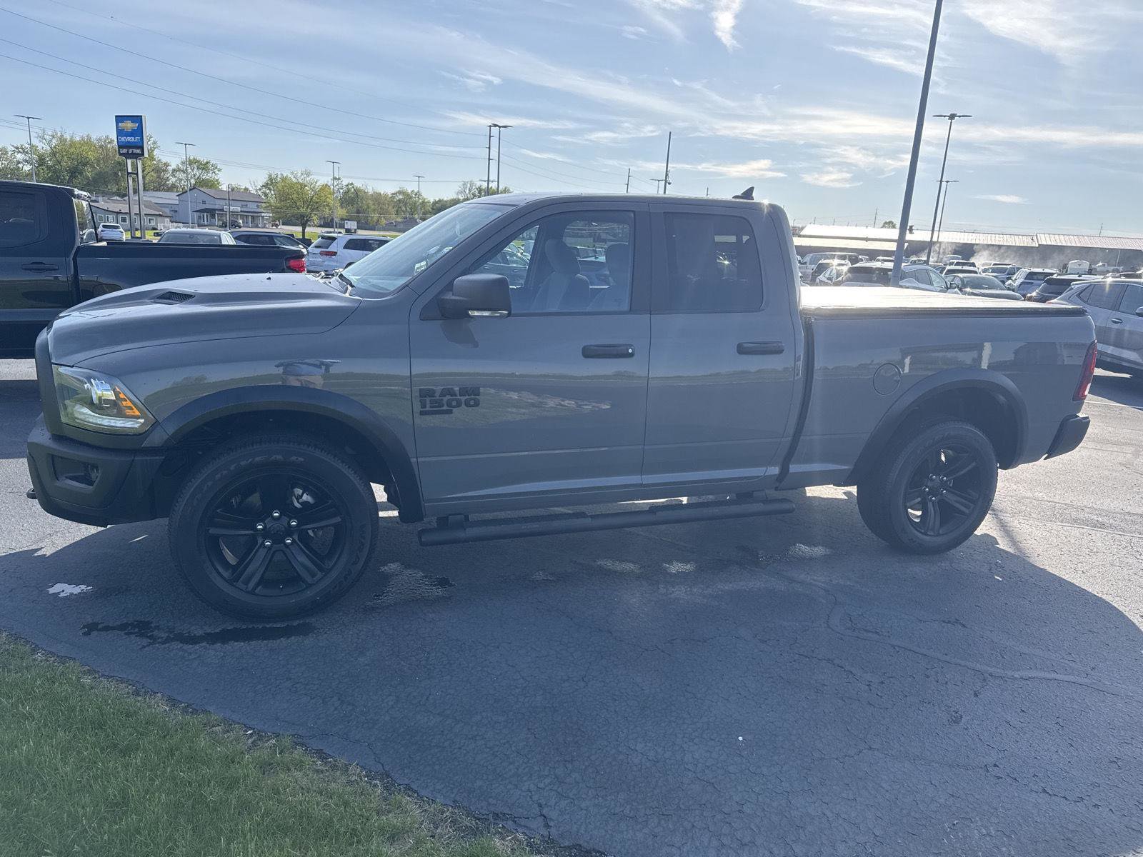 Used 2022 RAM 1500 Classic Warlock w/ Ceramic Gray Warlock Package AWD/4WD image 6