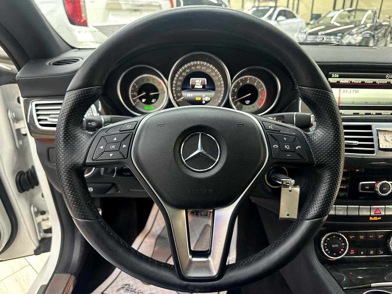 Used 2014 Mercedes-Benz CLS 550 CLS550 4MATIC w/ Premium 1 Package image 23