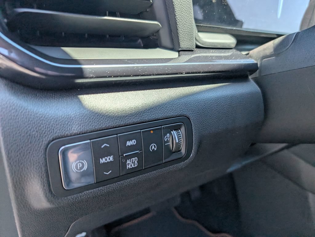 New 2026 GMC Terrain AT4 w/ Technology Package II AWD/4WD image 18