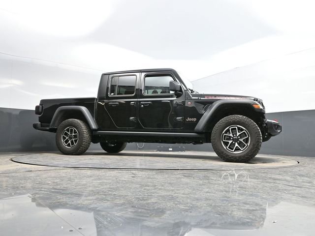 Used 2024 Jeep Gladiator Rubicon w/ Technology Group image 53