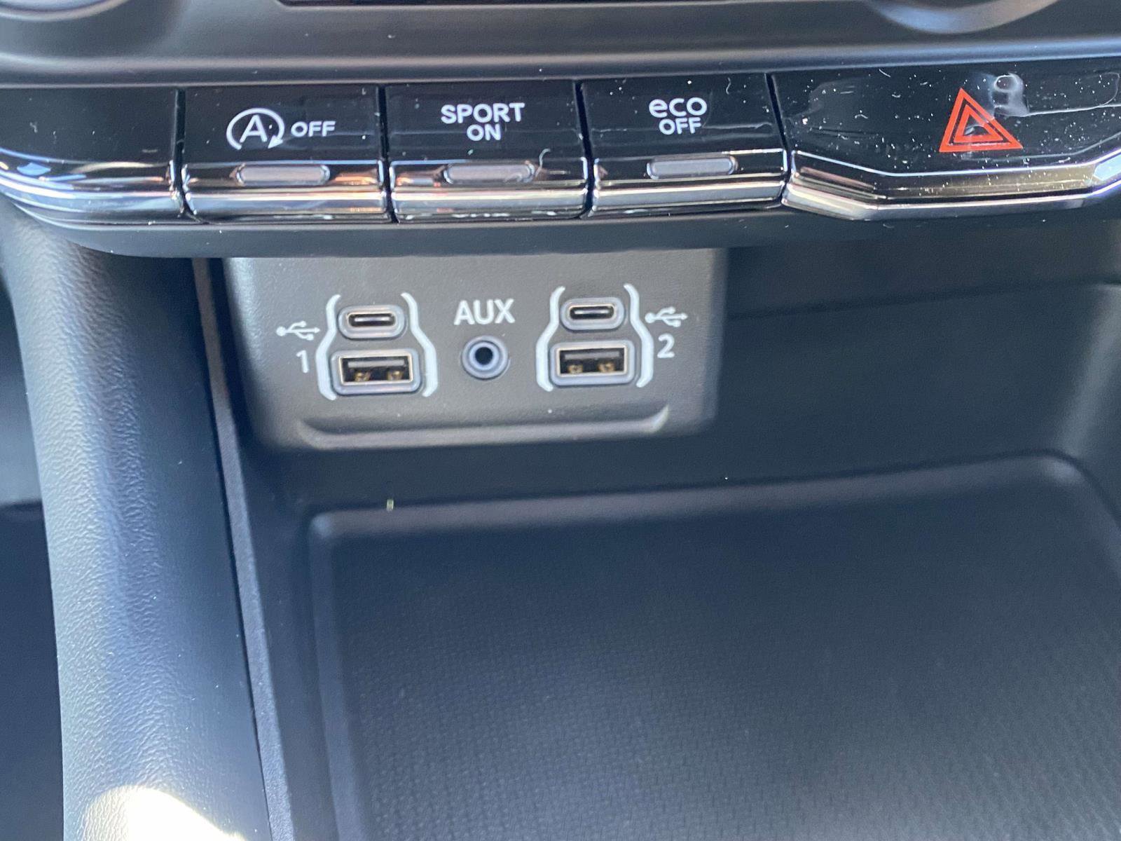 Certified 2024 Dodge Durango SXT image 5