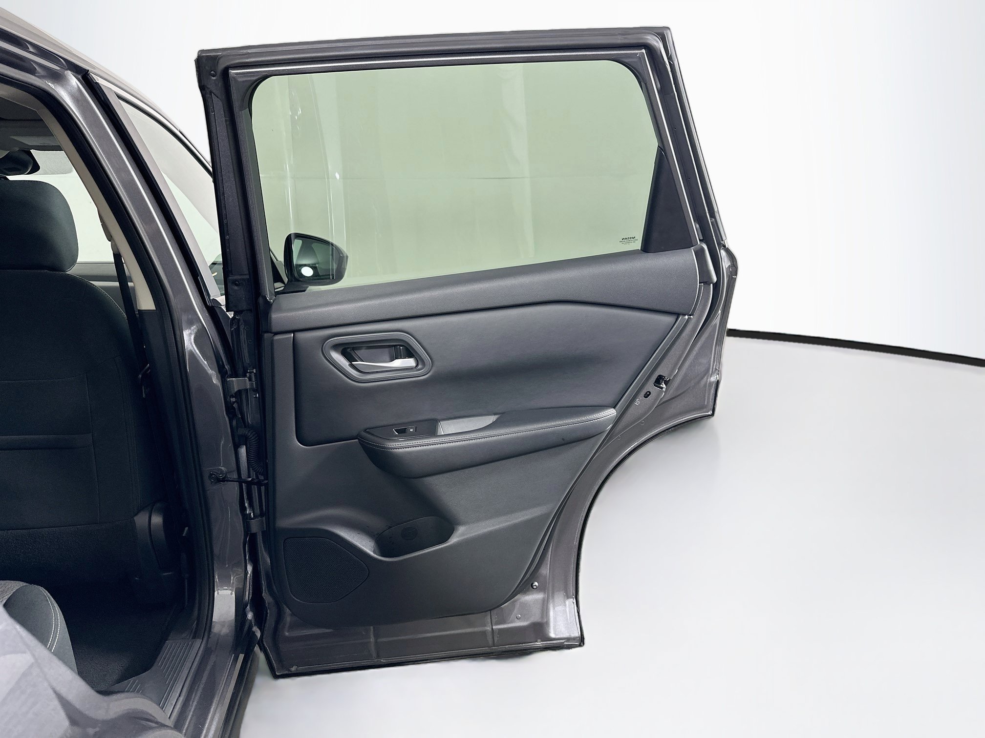 Used 2026 Nissan Rogue SV FWD image 29