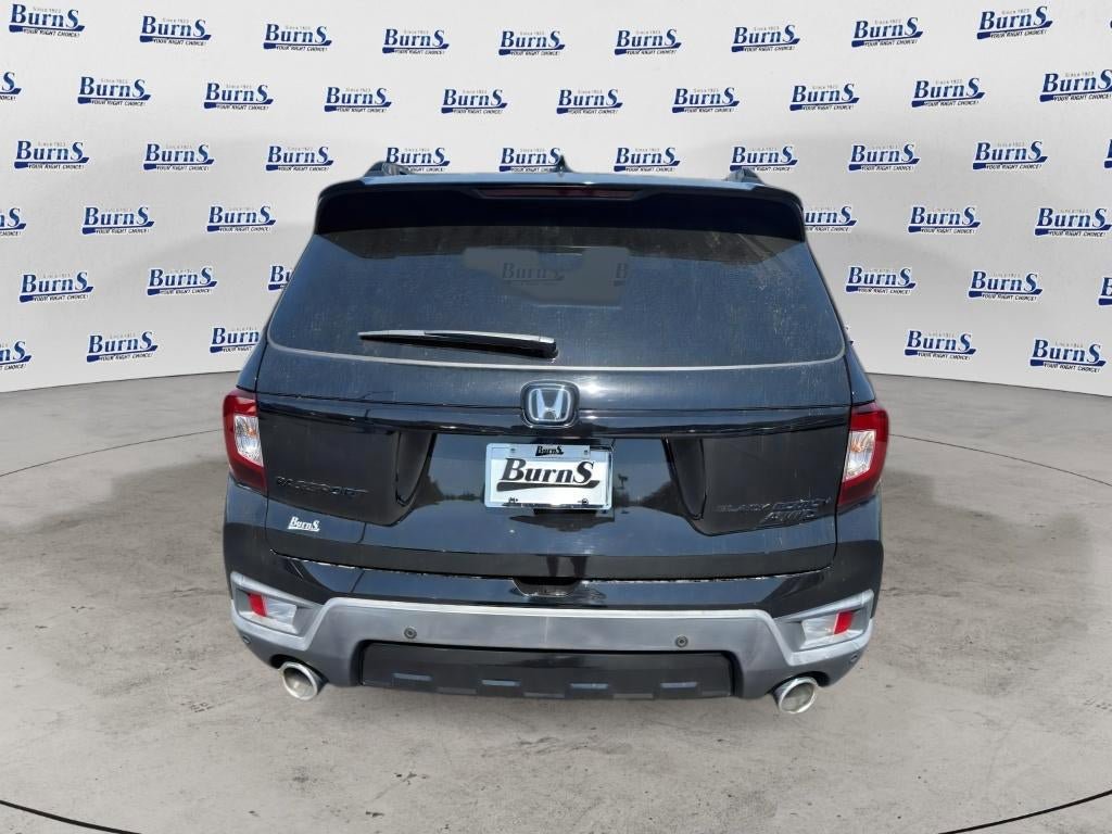 Used 2025 Honda Passport Black Edition image 6