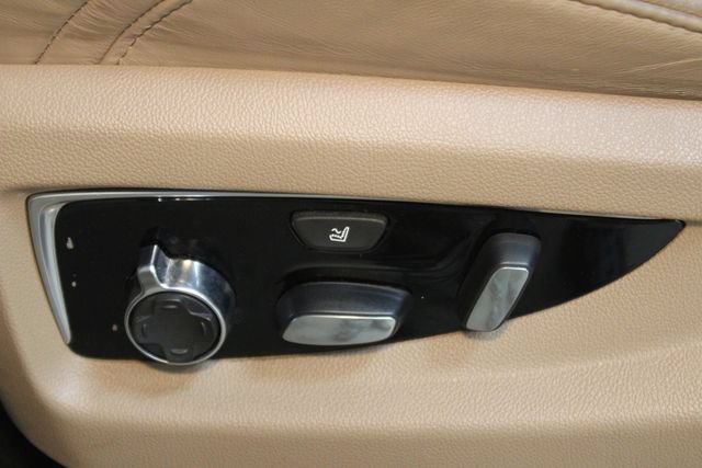 Used 2018 Cadillac Escalade Platinum AWD/4WD image 23