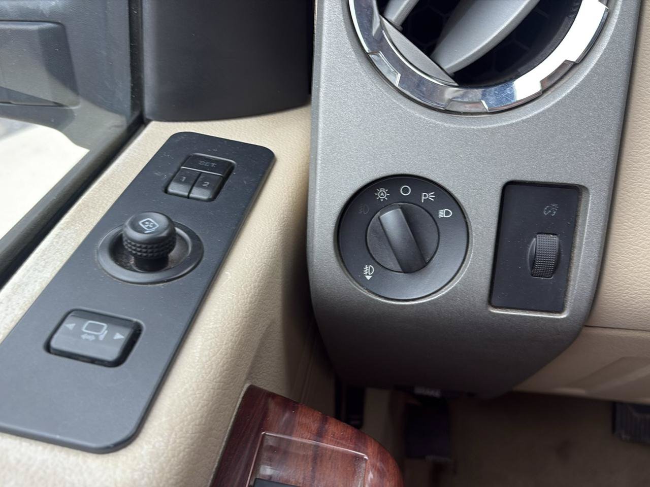 Used 2008 Ford F350 King Ranch AWD/4WD image 15