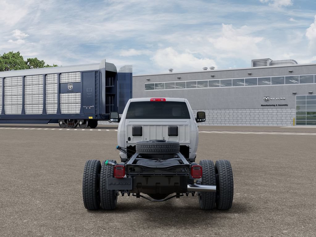 New 2025 RAM 5500 Tradesman w/ Max Tow Package AWD/4WD image 8