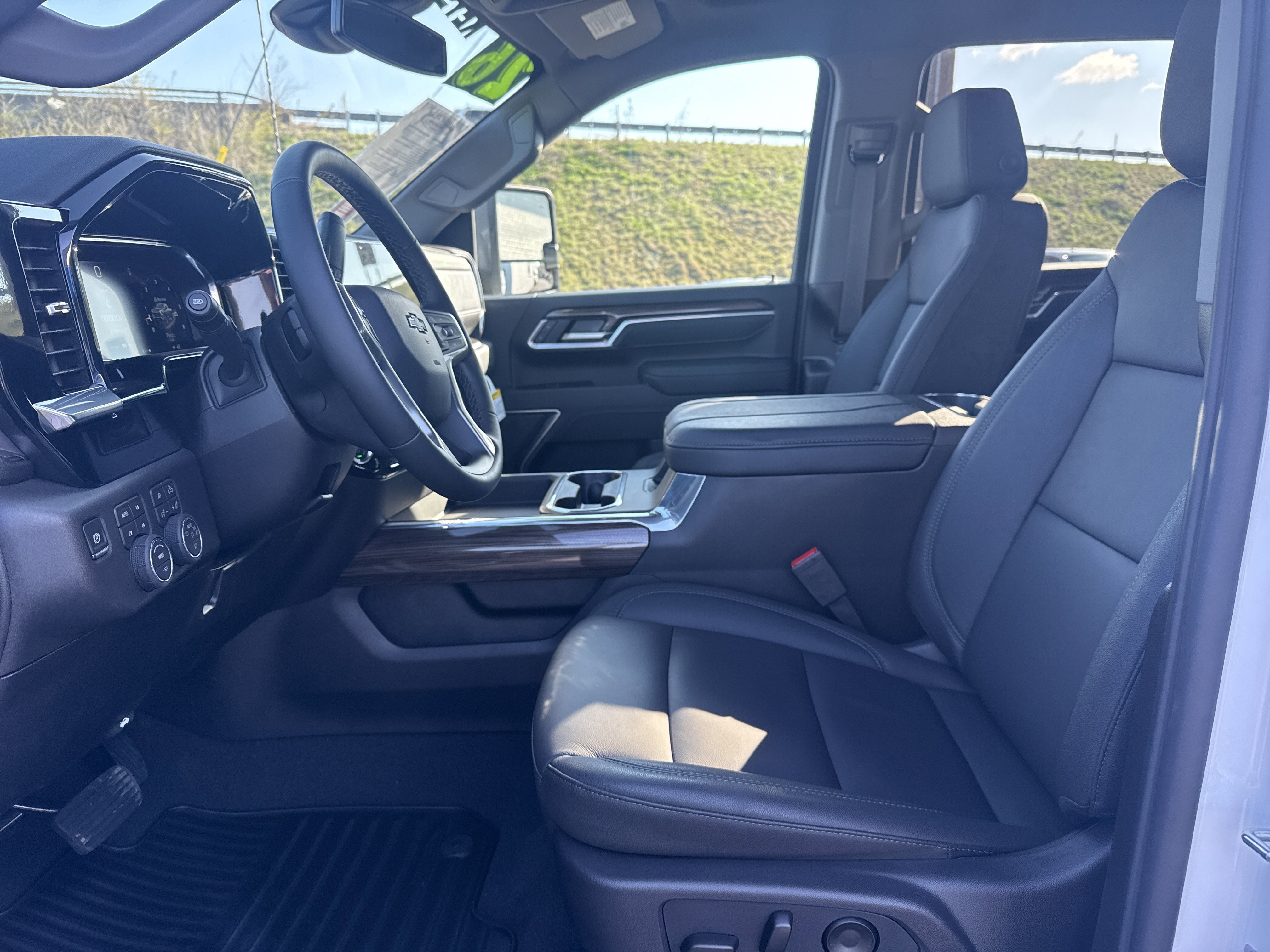 New 2026 Chevrolet Silverado 2500 LT w/ Trail Boss Package image 11