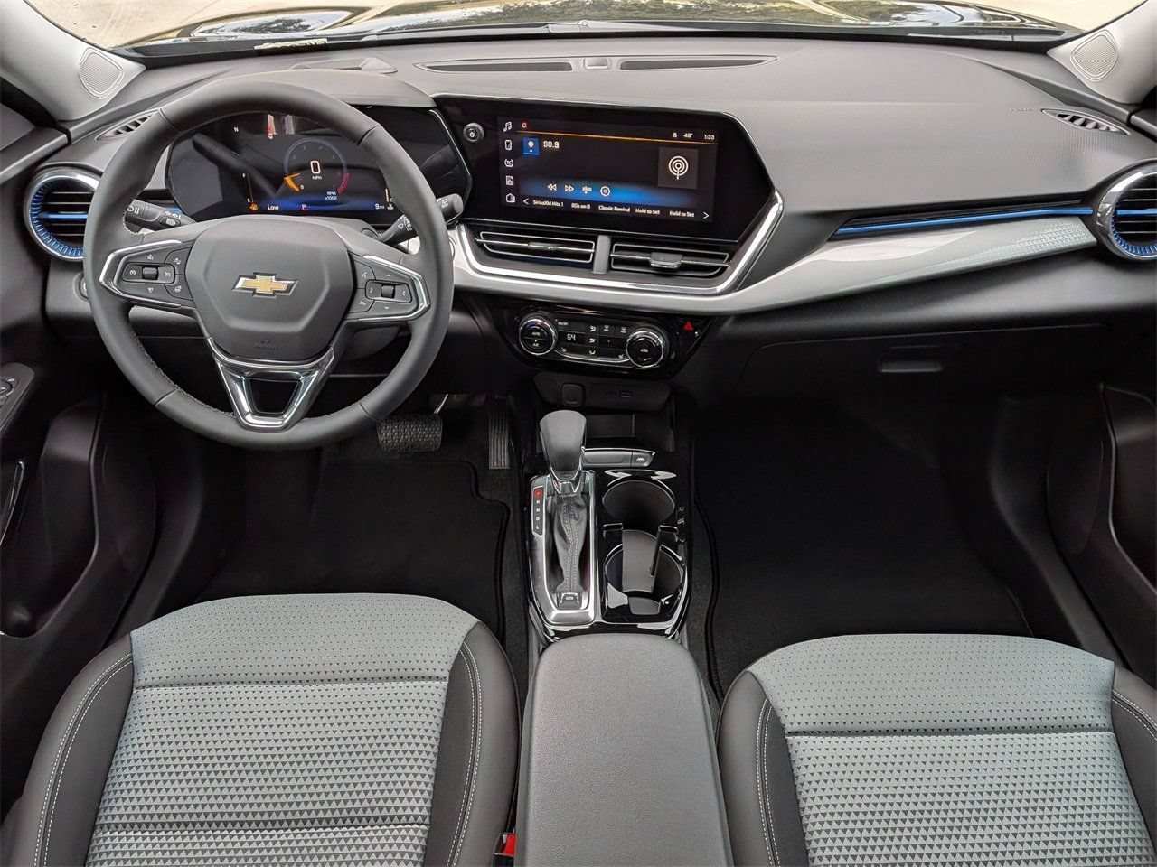 New 2026 Chevrolet Trax LT w/ Driver Confidence Package FWD image 22