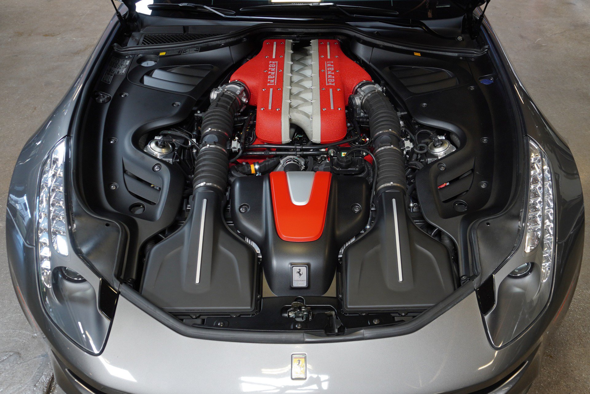 Used 2012 Ferrari FF AWD/4WD image 22