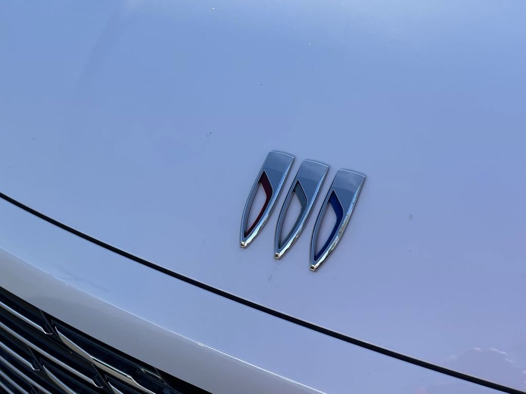 New 2025 Buick Enclave Preferred w/ Power Package image 32