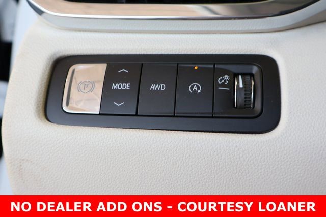 New 2026 GMC Acadia Denali w/ Super Cruise Package image 22