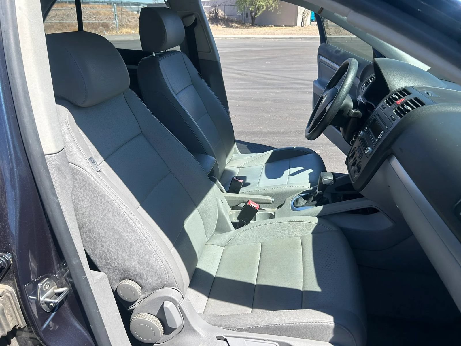 Used 2006 Volkswagen Jetta TDI FWD image 21