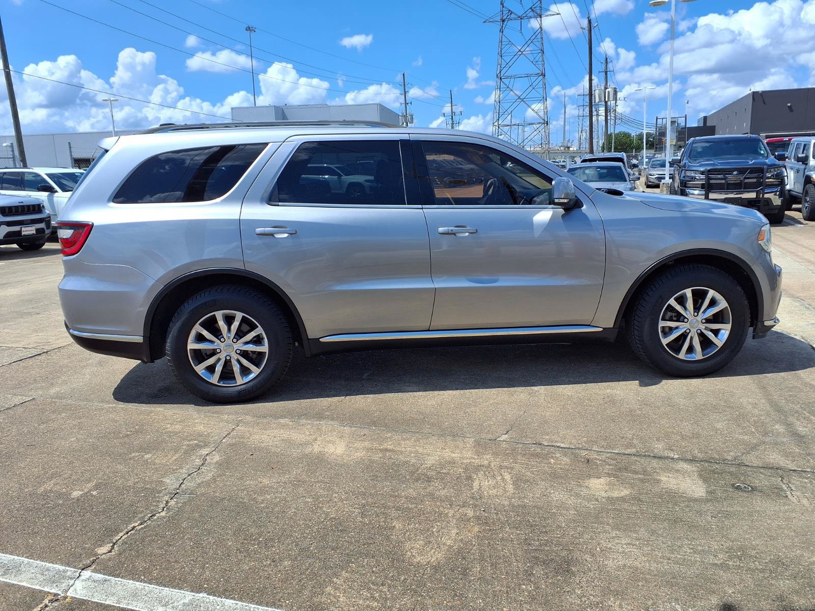 Used 2016 Dodge Durango Limited w/ Nav & Power Liftgate Group RWD image 30