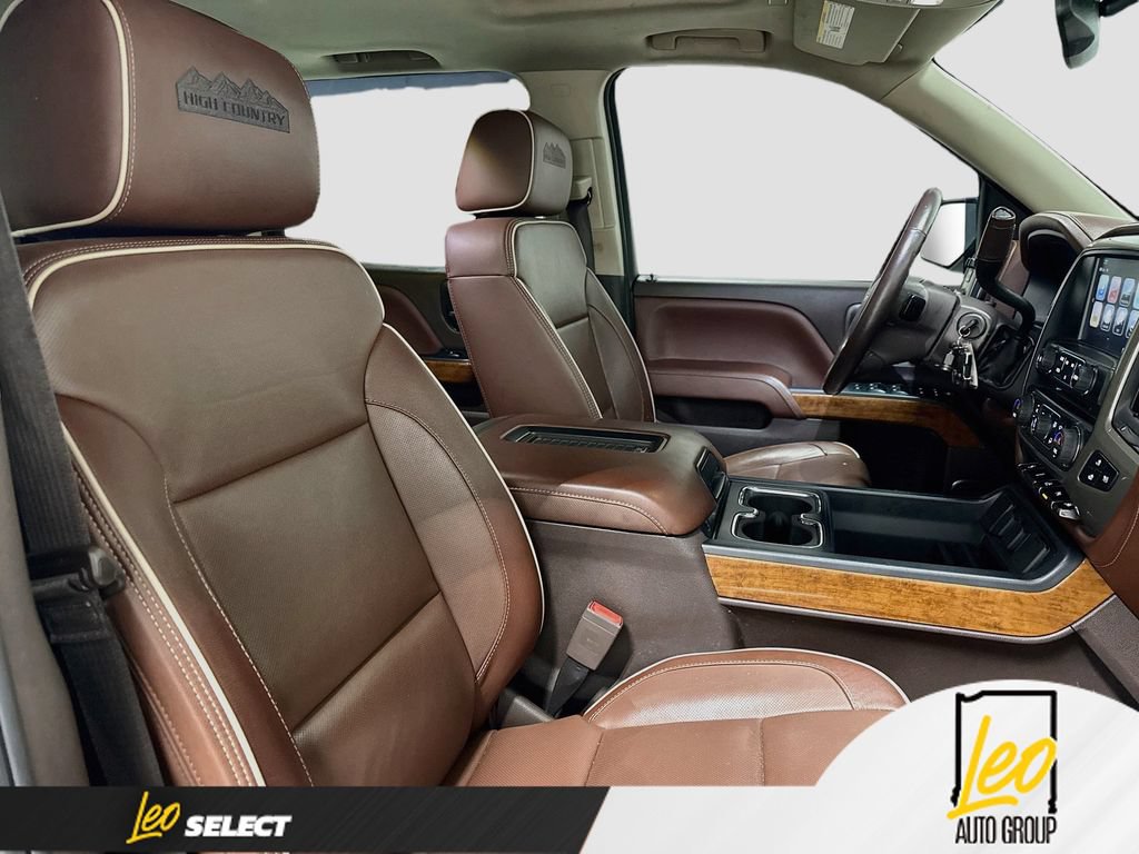 Used 2018 Chevrolet Silverado 1500 High Country AWD/4WD image 32
