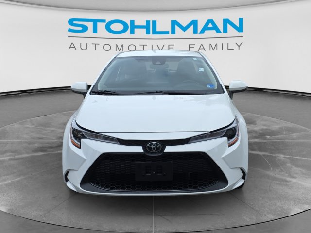 Used 2022 Toyota Corolla LE w/ LE Convenience Package FWD image 2