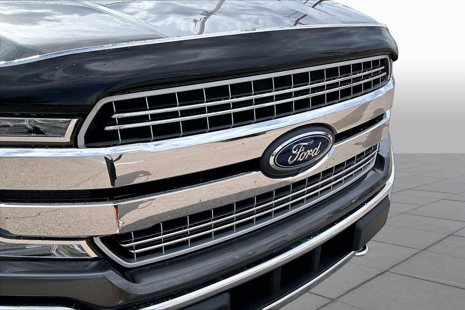 Used 2019 Ford F150 Lariat w/ Equipment Group 502A Luxury AWD/4WD image 30