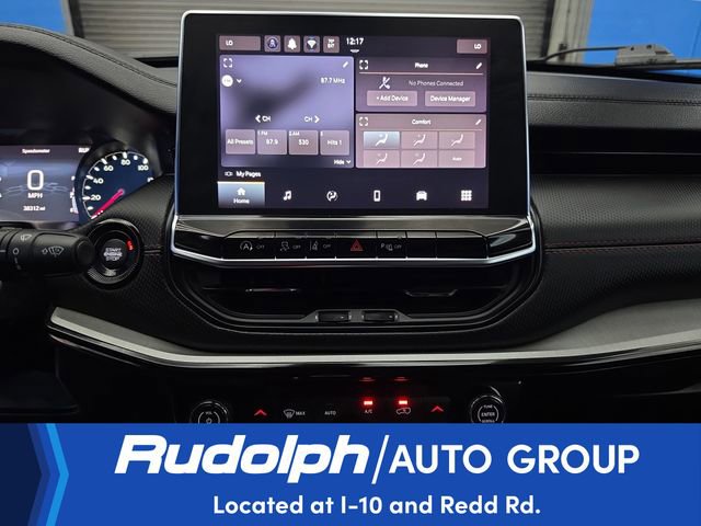 Used 2025 Jeep Compass Trailhawk AWD/4WD image 24