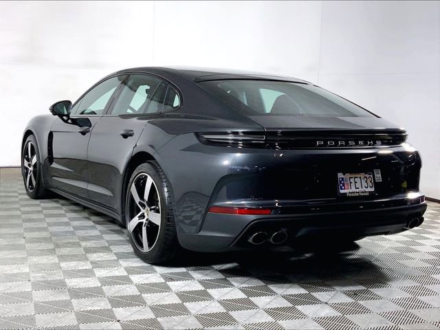 Used 2024 Porsche Panamera 4 image 3