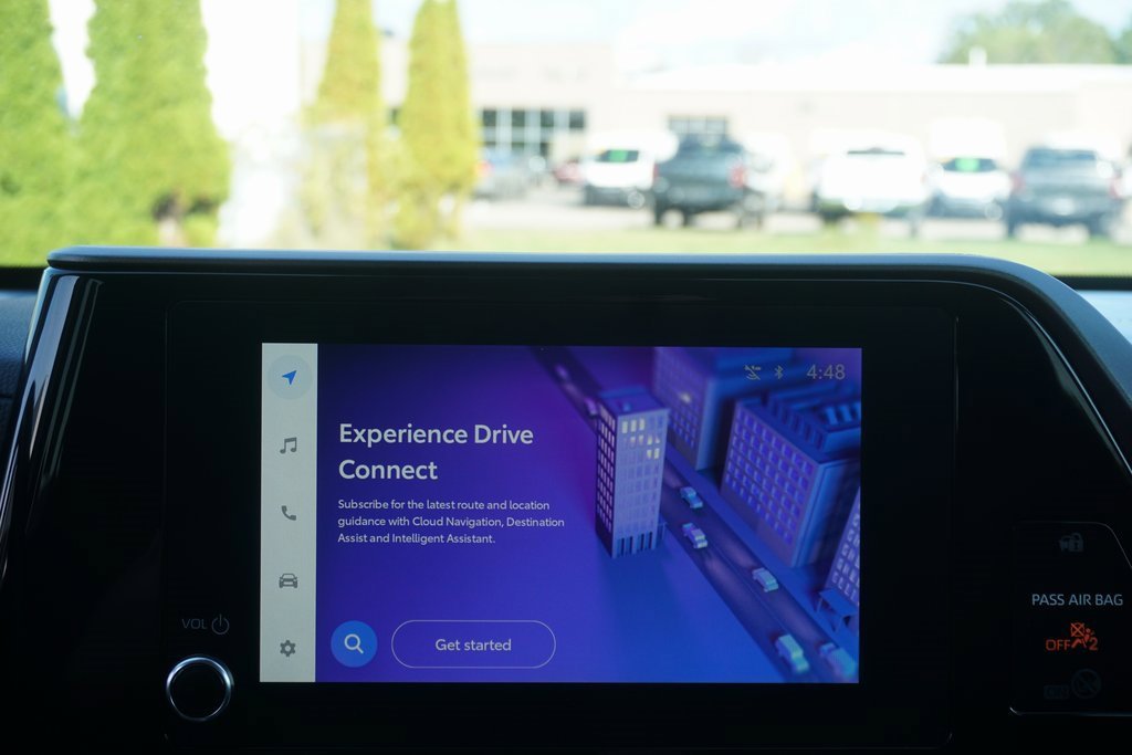 Certified 2024 Toyota Highlander LE image 11