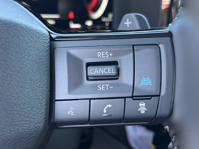New 2026 Nissan Pathfinder Platinum AWD/4WD image 30