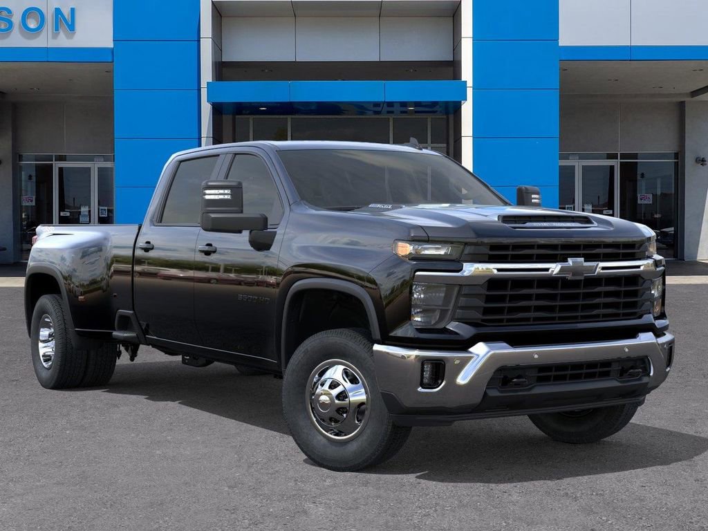 New 2026 Chevrolet Silverado 3500 LT AWD/4WD image 7