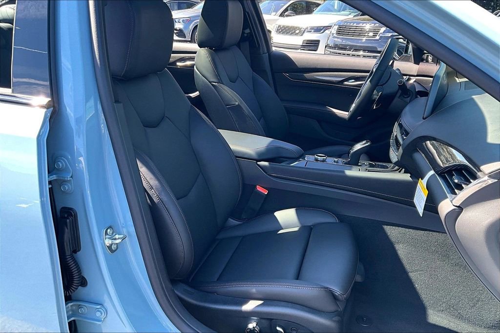 New 2026 Cadillac CT5 V RWD image 32