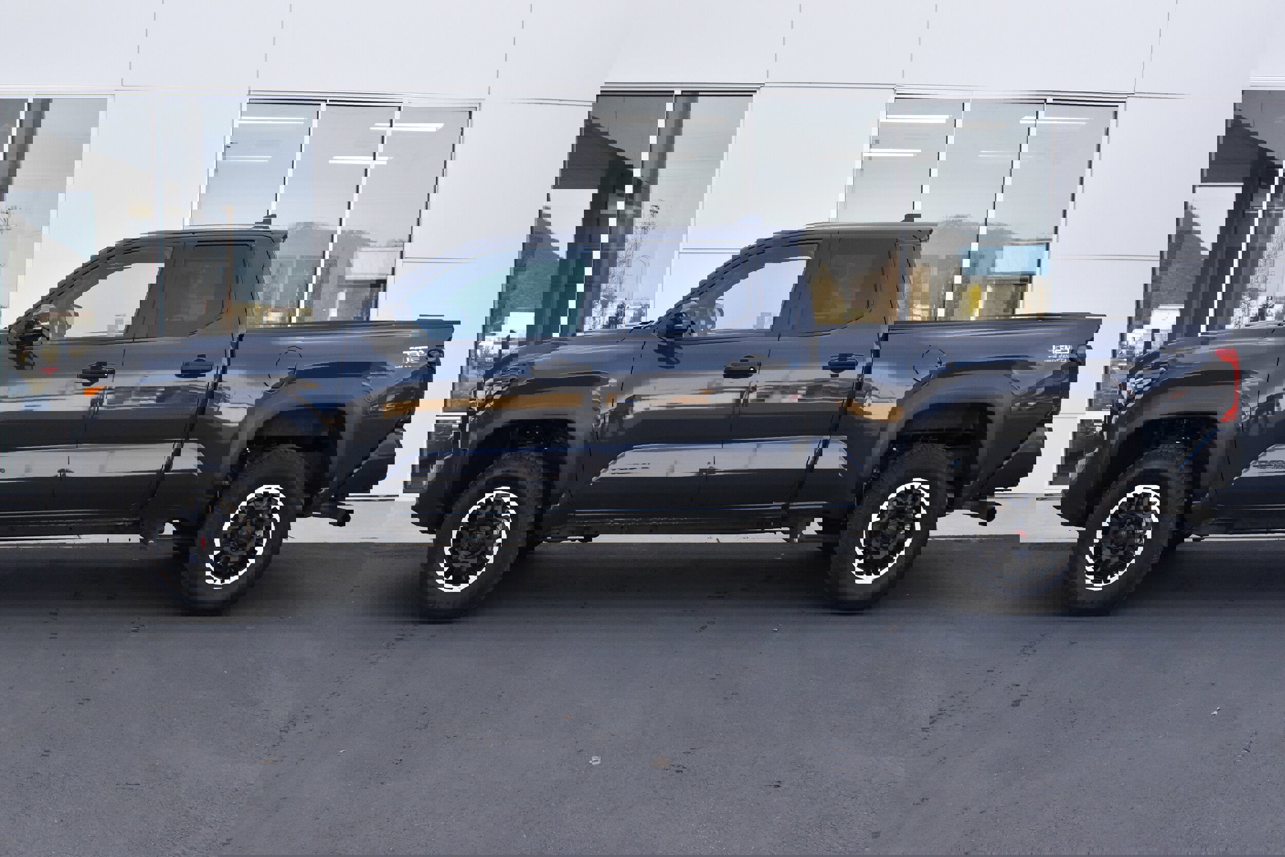 Used 2024 Toyota Tacoma TRD Off-Road w/ TRD Off Road Upgrade Package image 10