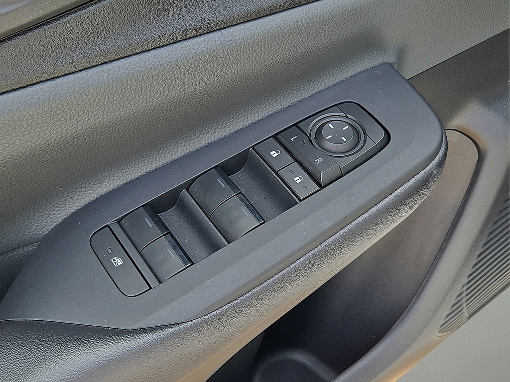 Used 2025 Toyota Prius LE image 23