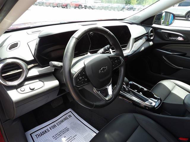 Certified 2024 Chevrolet Trax ACTIV w/ Driver Confidence Package FWD image 14