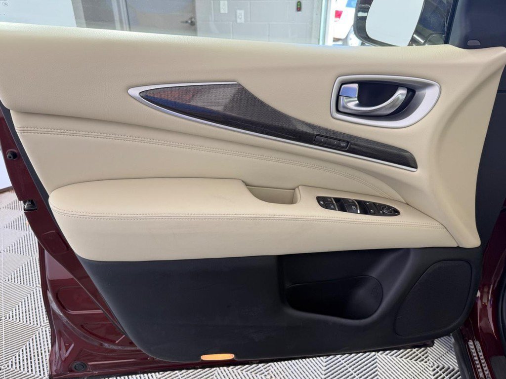 Used 2020 INFINITI QX60 Luxe w/ Essential Package AWD/4WD image 21