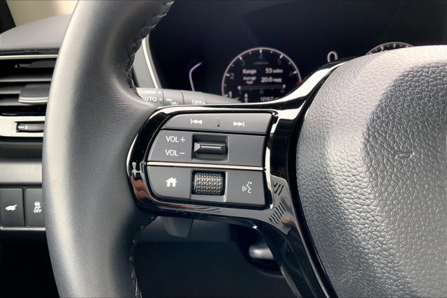 Used 2025 Honda Pilot Touring image 18