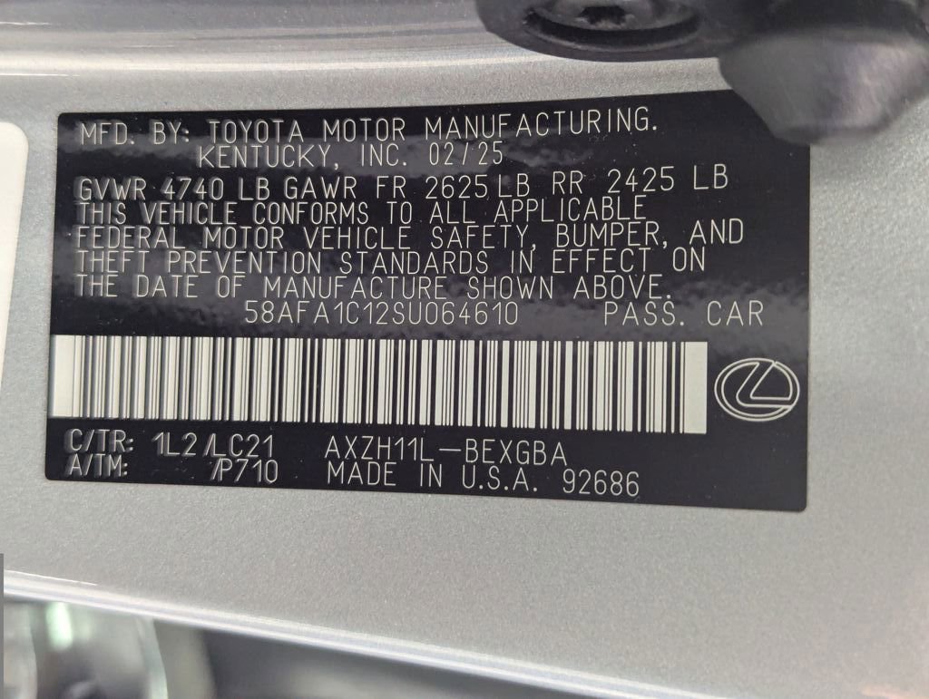 Used 2025 Lexus ES 300h Ultra Luxury w/ Accessory Package (Z1) image 27