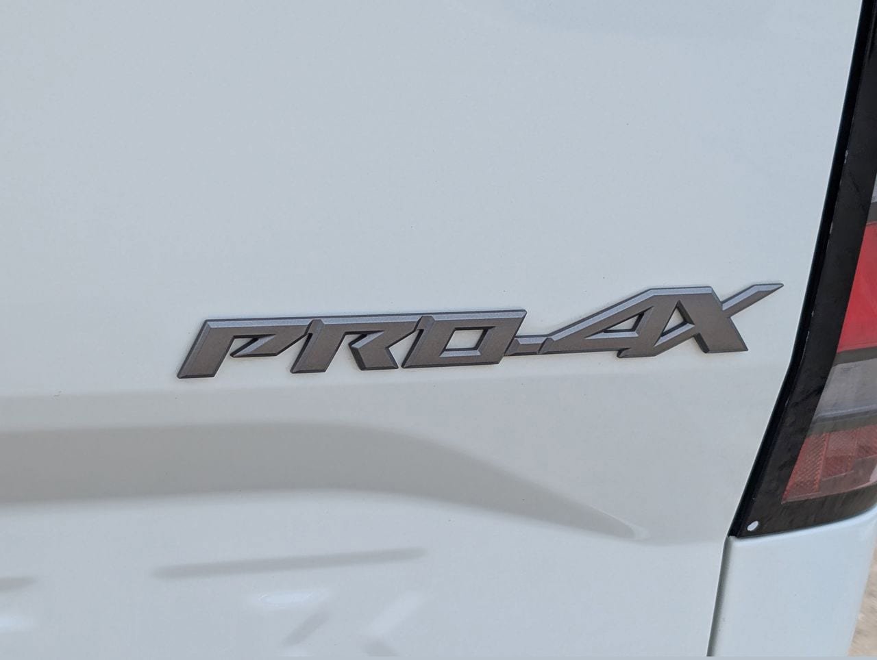 Certified 2023 Nissan Frontier PRO-4X w/ Technology Package AWD/4WD image 8