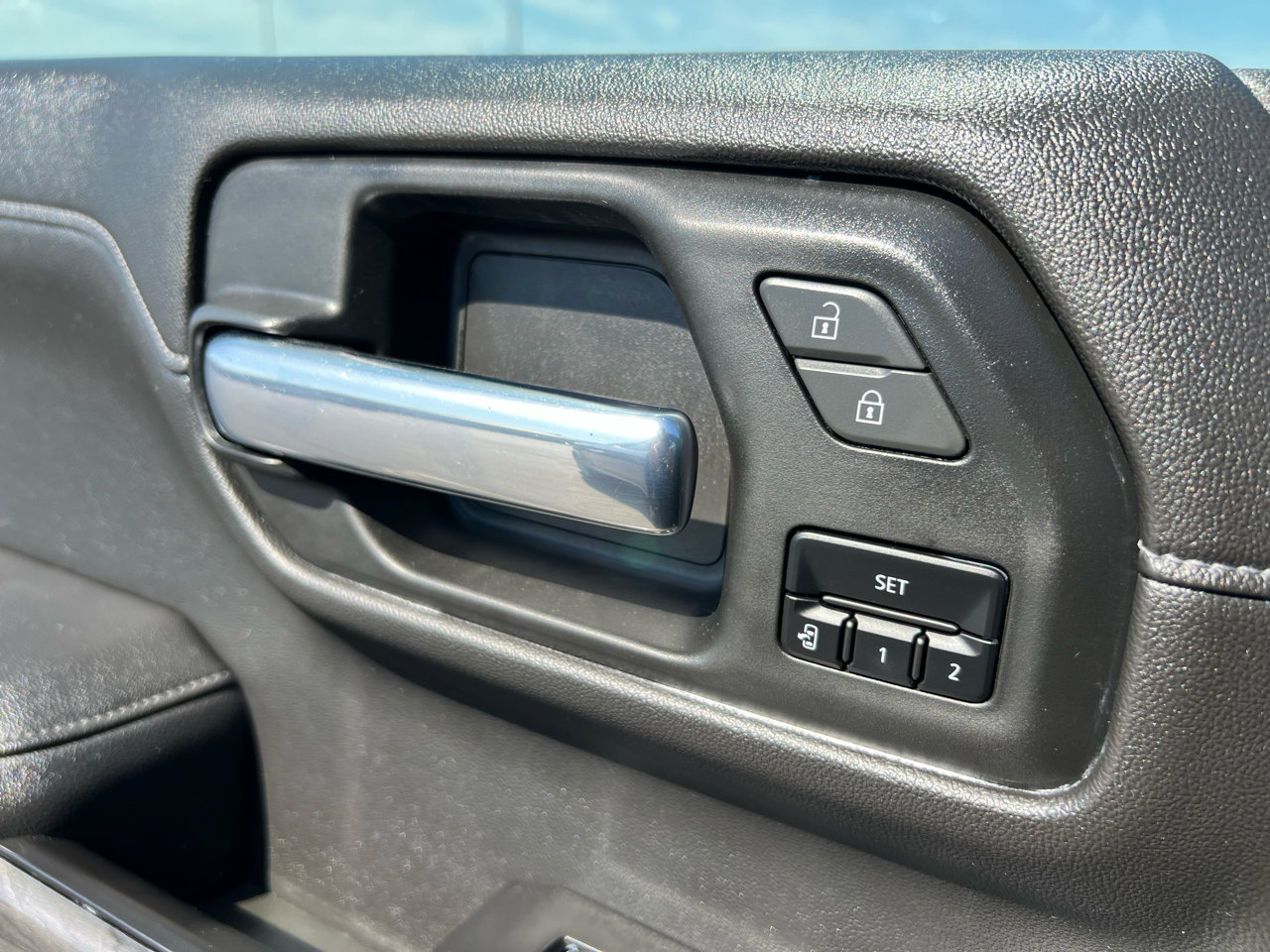 Used 2020 Chevrolet Silverado 1500 LTZ w/ LTZ Texas Edition image 61