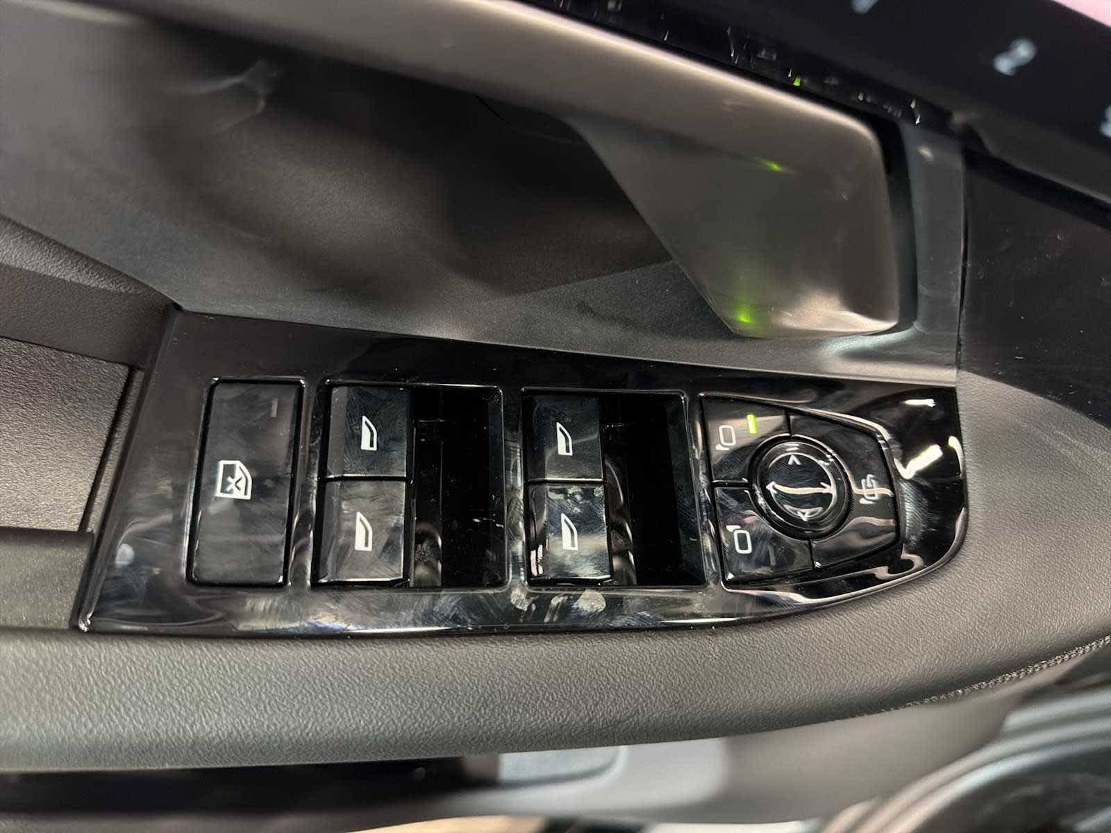New 2027 BMW 530i xDrive w/ M Sport Package AWD/4WD image 11