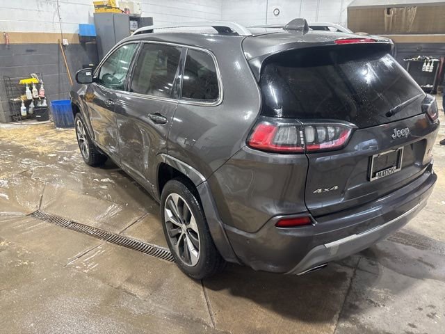 Used 2019 Jeep Cherokee Overland w/ Technology Group AWD/4WD image 9