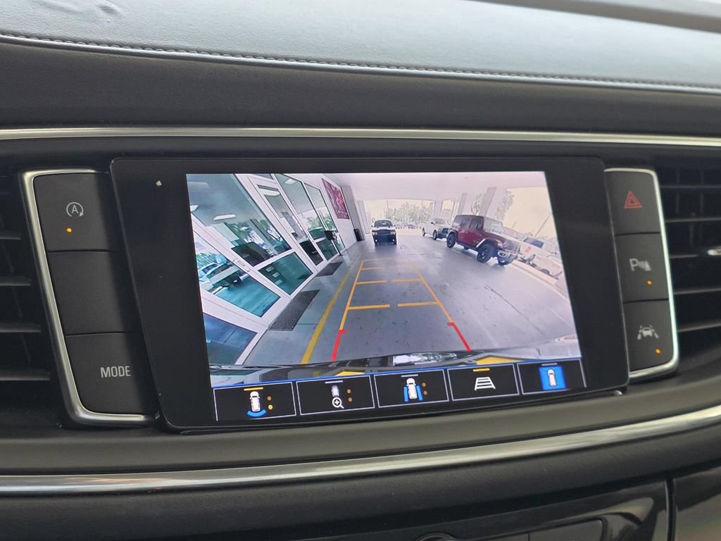 Used 2022 Buick Enclave Avenir w/ Avenir Technology Package FWD image 31