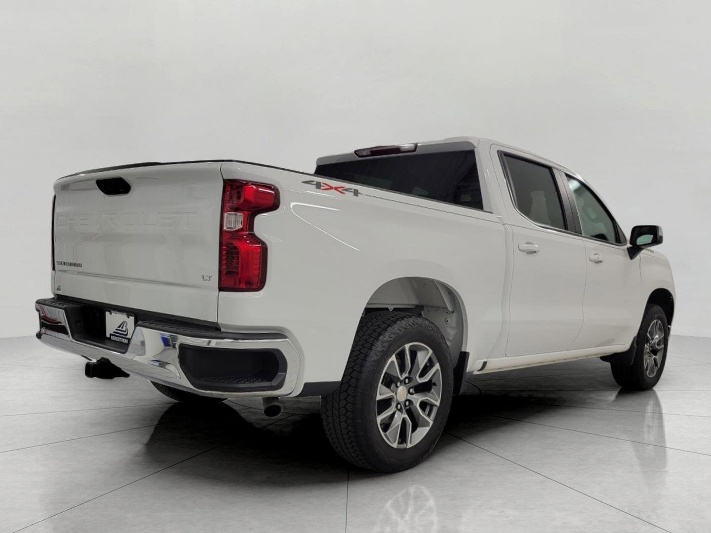 Used 2024 Chevrolet Silverado 1500 LT AWD/4WD image 19