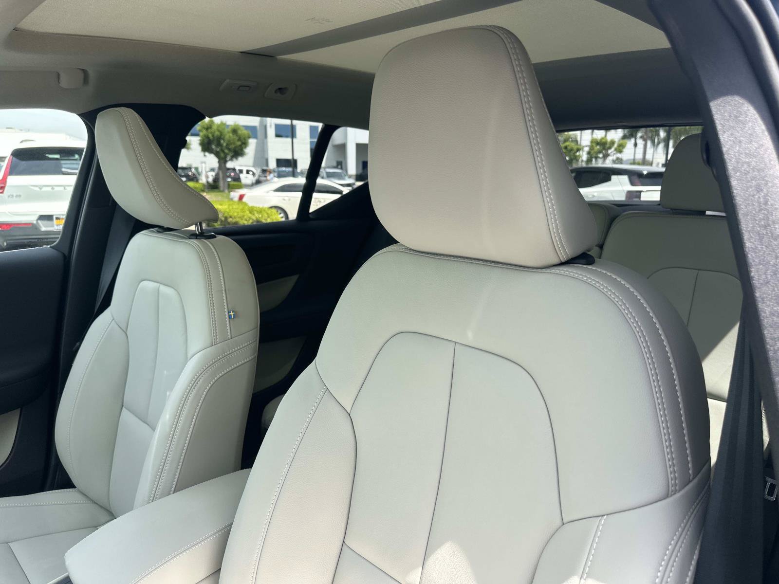 New 2026 Volvo XC40 B5 Ultra w/ Climate Package AWD/4WD image 15