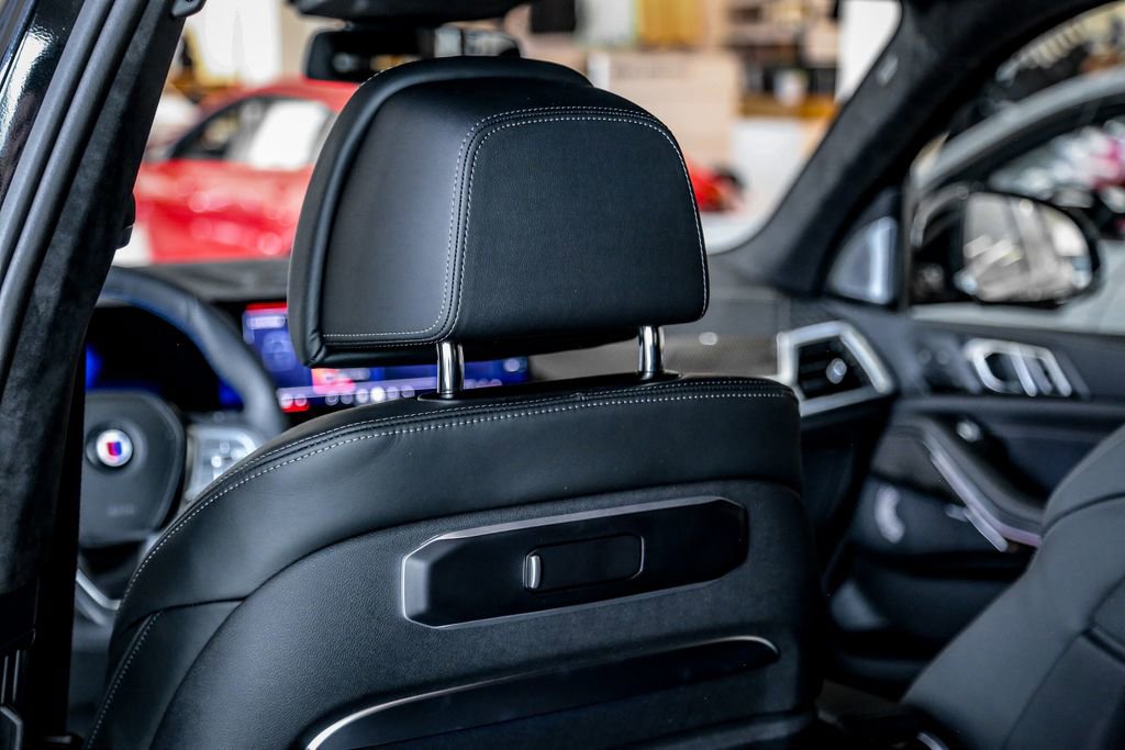New 2026 BMW ALPINA XB7 image 27